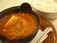 豆腐とひき肉の鉄鍋カレー